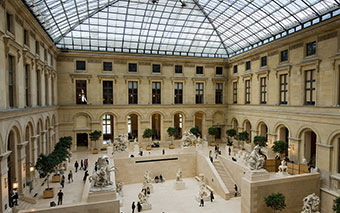 Il Louvre di Parigi, Francia
